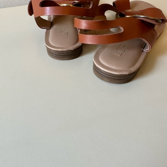 Loft Criss Cross Tan Buckle Sandal. Size 8. - Picture 3 of 5